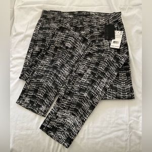 Joe’s Jeans  Mid Rise Size27